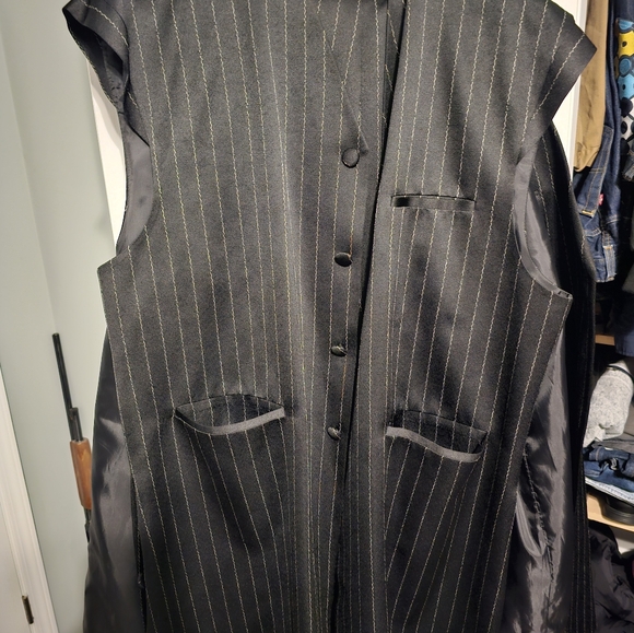 50L 3/4 length Gianni Vironi black white pin stripe - Picture 2 of 2